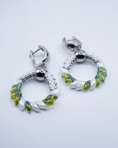kolczyki wiszące Dragon miyuki biało-zielone handmade OcieKocie